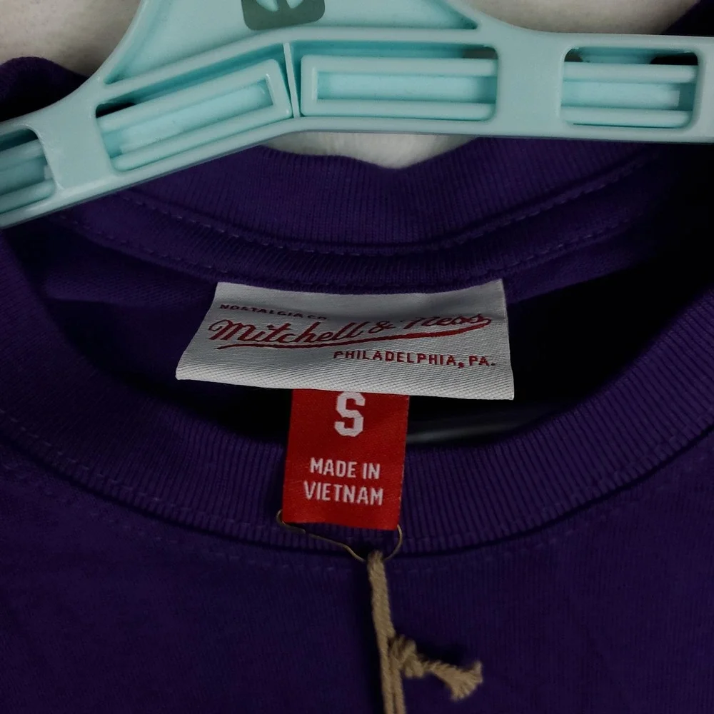 LA Lakers Mitchell & Ness NBA Small Shirt Embroidery Patch on Sleeve Purple NWT - Picture 7 of 10